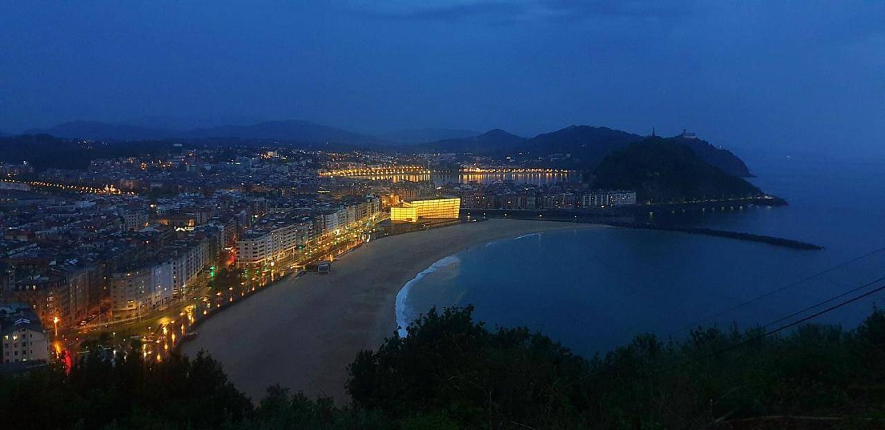 Pension Nuevas Artes San Sebastián Dış mekan fotoğraf